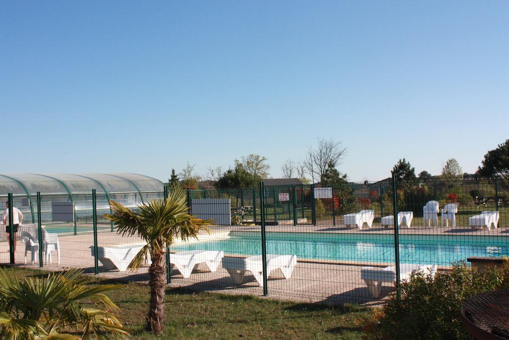 Cottages Du Lac De Miel Beynat Dış mekan fotoğraf